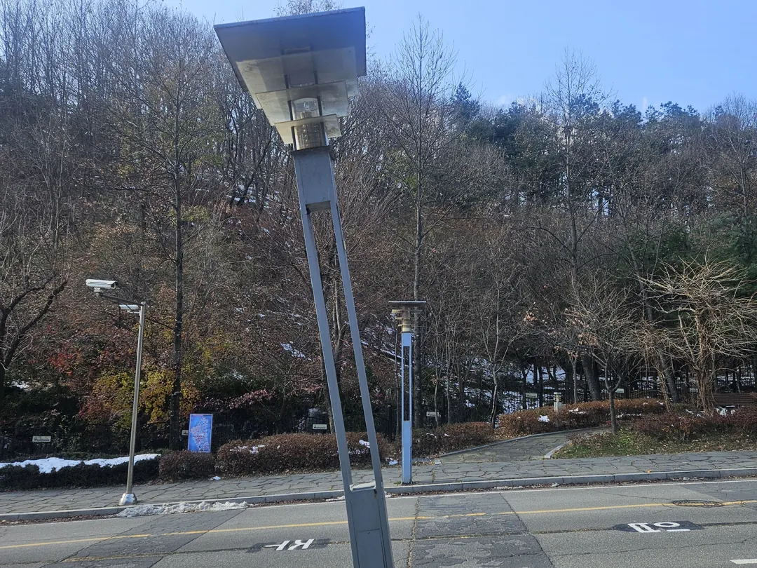가로등재설치 현장 파손 전 모습 1